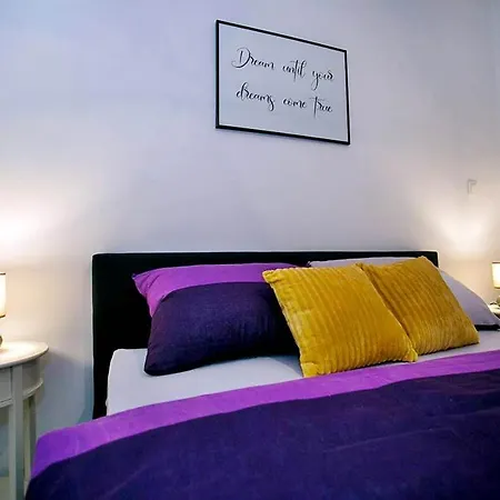 Apartman Sweet Daisy With Parking *