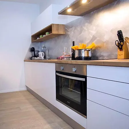 Apartment Sweet Daisy With Parking Zadar